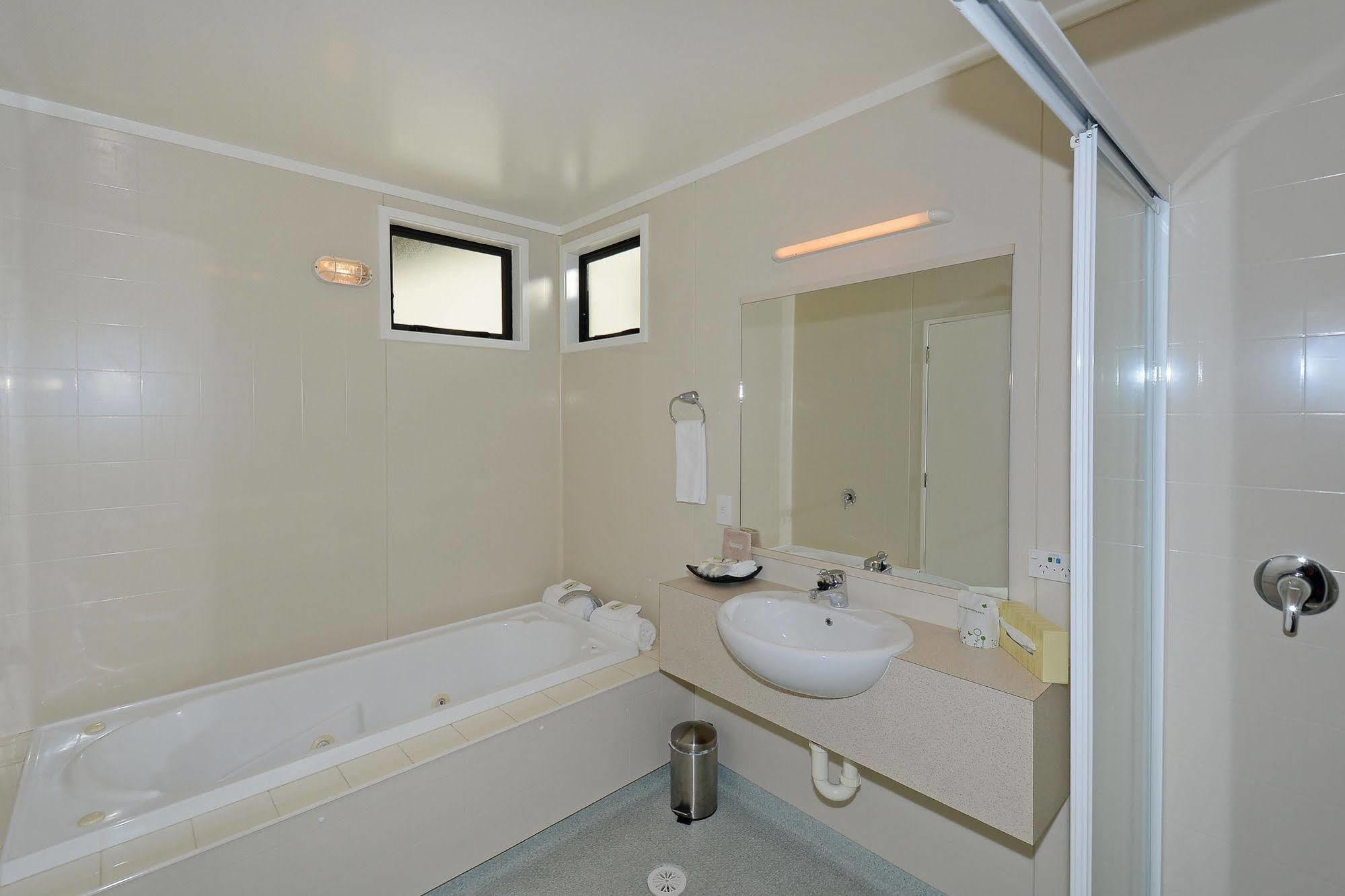 Totara Lodge Upper Hutt Exterior foto